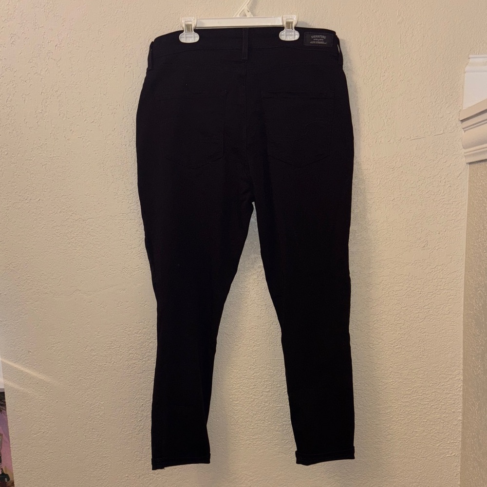 Signature by Levi Strauss. Black Pants Women's Sz 12‎